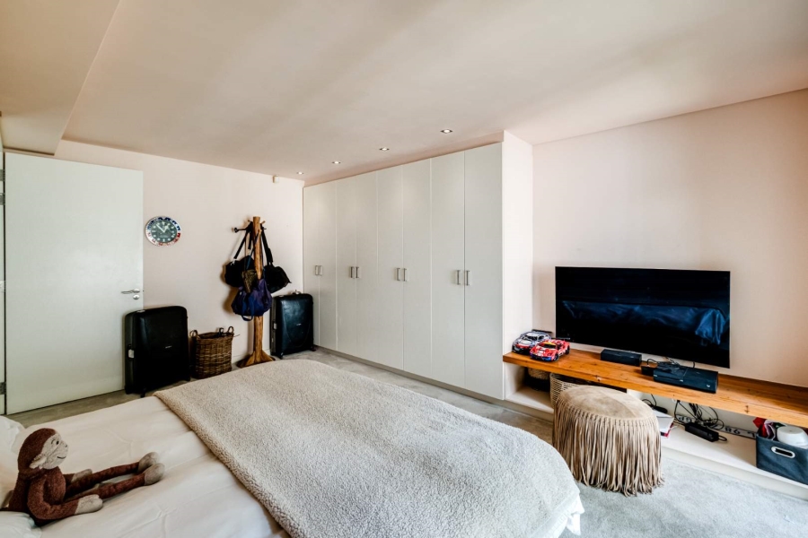 3 Bedroom Property for Sale in Green Point Western Cape